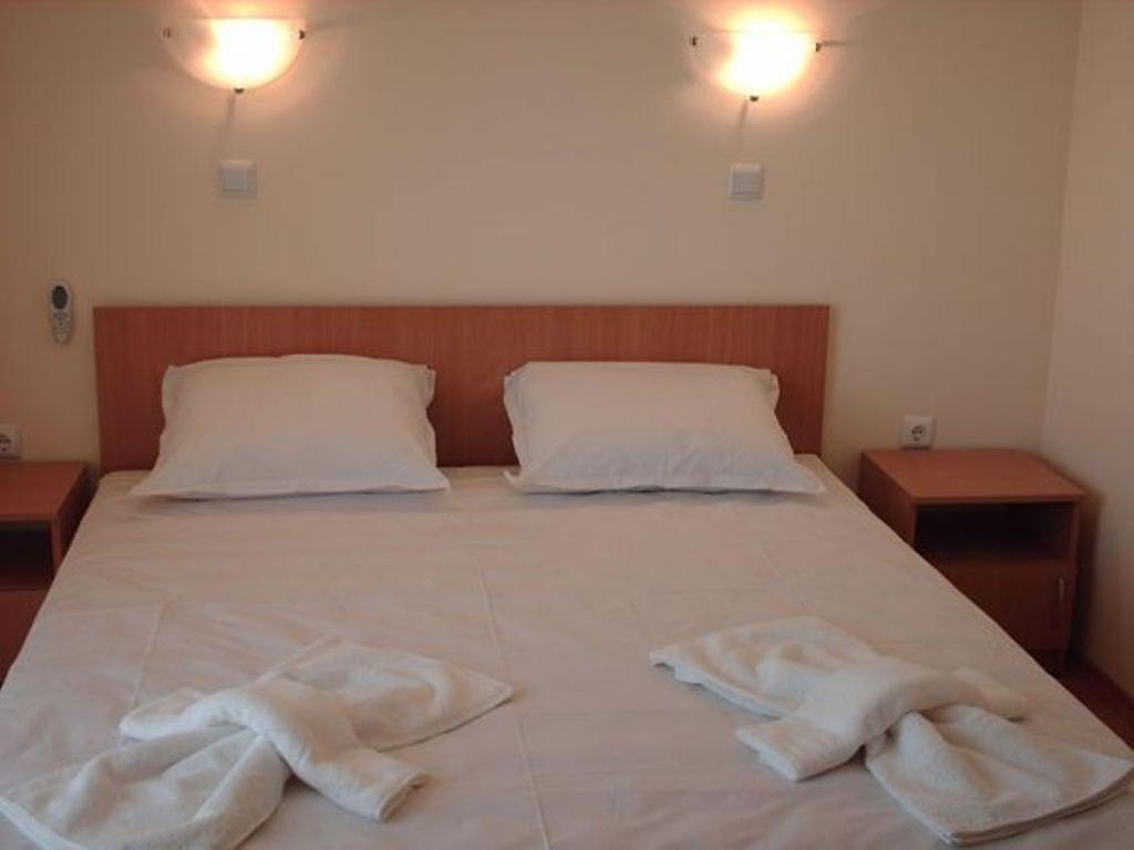 Chateau Aheloy Hotel Pomorie Exterior foto